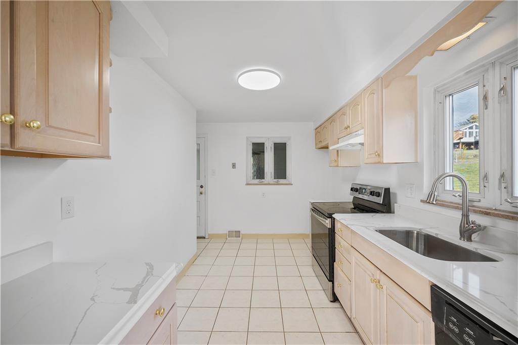25 Sioux Road Bethel Park, PA 15241 - Photo 13 of 49 Gallery Image 13