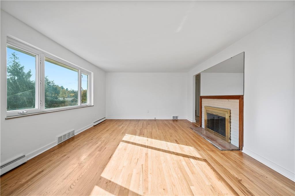 25 Sioux Road Bethel Park, PA 15241 - Photo 6 of 49 Gallery Image 6
