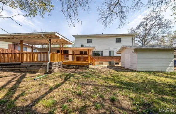 $279,990 | 1665 Horseshoe Drive, Florissant, MO 63033