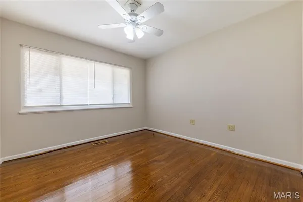 $279,990 | 1665 Horseshoe Drive, Florissant, MO 63033