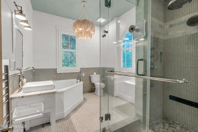 $750,000 | 27 Chapel Hill Road, Bay St. Louis, MS 39520