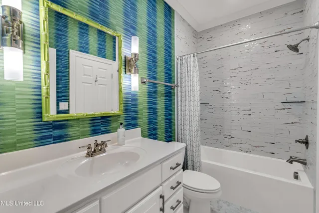 $750,000 | 27 Chapel Hill Road, Bay St. Louis, MS 39520