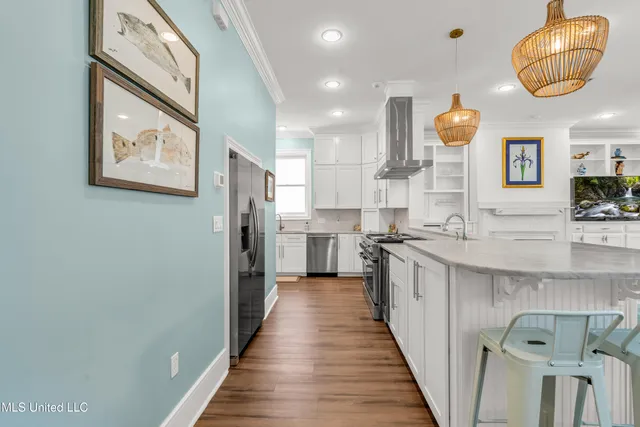 $750,000 | 27 Chapel Hill Road, Bay St. Louis, MS 39520