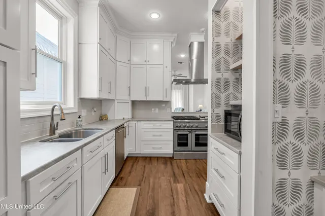 $750,000 | 27 Chapel Hill Road, Bay St. Louis, MS 39520