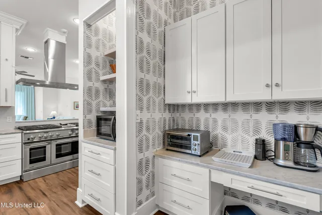 $750,000 | 27 Chapel Hill Road, Bay St. Louis, MS 39520