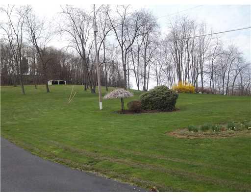 674 Simpson Howell Road Elizabeth, PA 15037 - Photo 17 of 18 Yard/Garden.