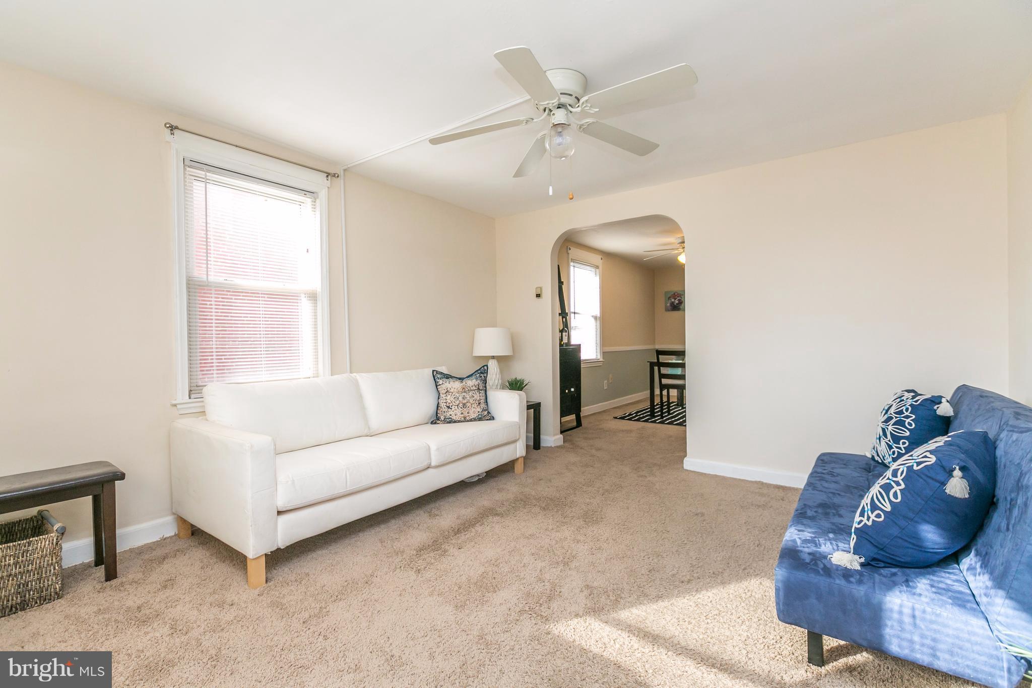 3622 Clarenell Road Baltimore, MD 21229 - Photo 3 of 30 Living Room