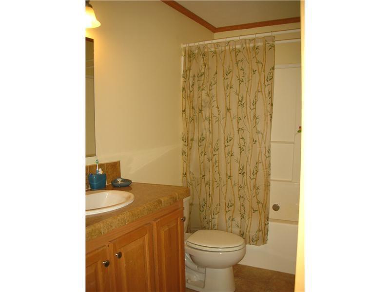 94 Hideaway Acres Road, Unit ACRES Augusta, ME 04330 - Photo 14 of 18 Bathroom. 2nd full bath