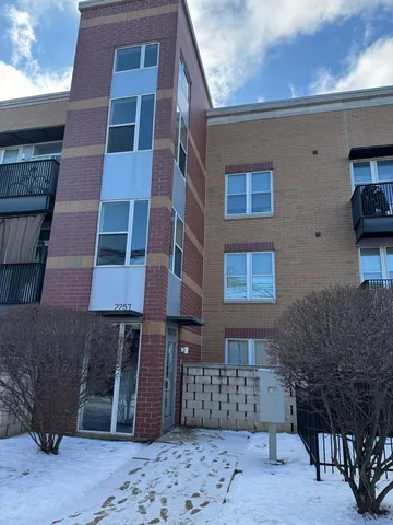 $2,695 | 2257 West Lake Street, Unit 203, Chicago, IL 60612