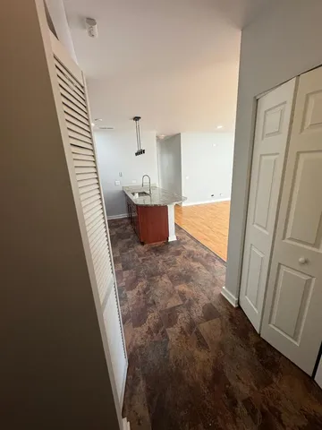 $2,695 | 2257 West Lake Street, Unit 203, Chicago, IL 60612