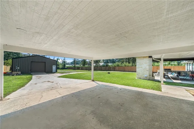 $950,000 | 18022 Rogers Road, New Waverly, TX 77358