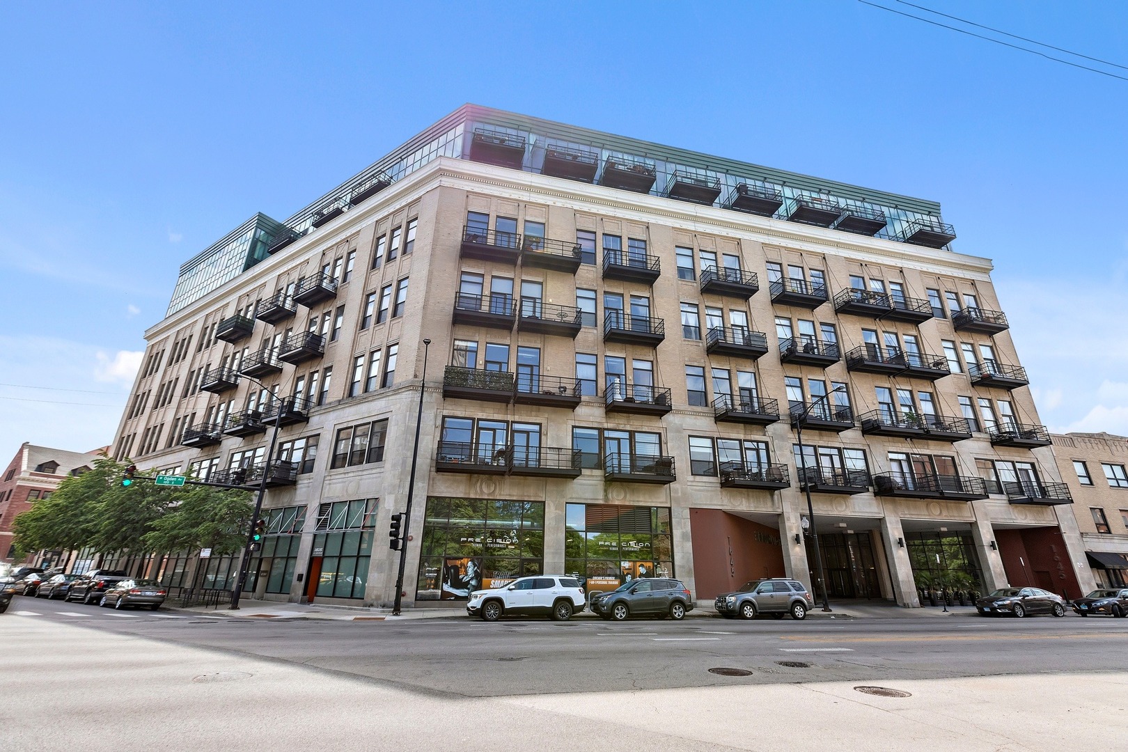 1645 West Ogden Ave Unit 813