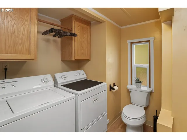 $97,222 | 1475 Green Acres Road, Unit 121, Eugene, OR 97408