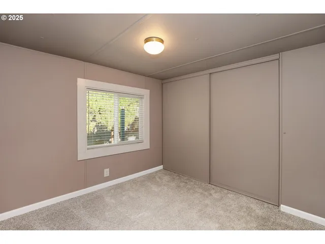 $97,222 | 1475 Green Acres Road, Unit 121, Eugene, OR 97408