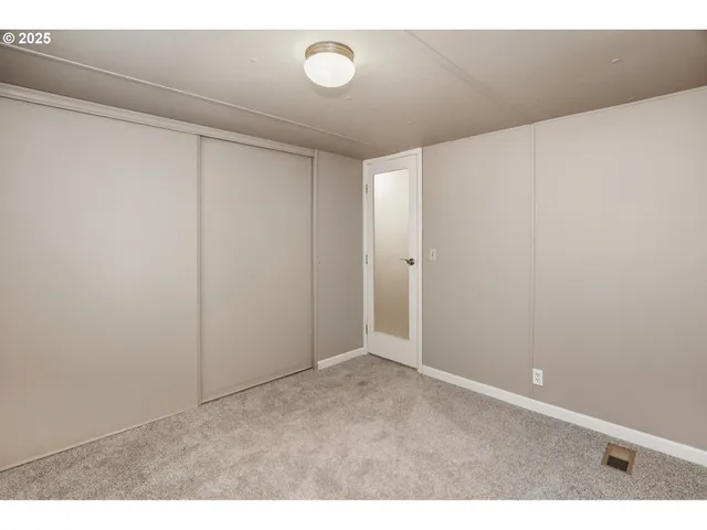 $97,222 | 1475 Green Acres Road, Unit 121, Eugene, OR 97408