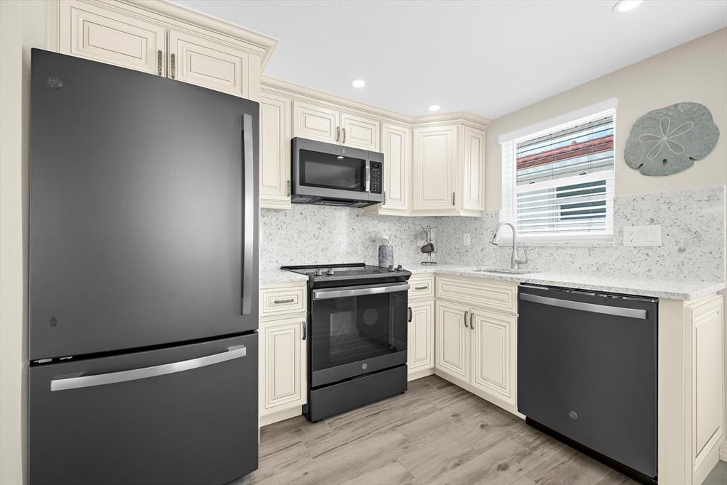 6154 Midnight Pass Road, Unit B1 Sarasota, FL 34242 - Photo 8 of 50