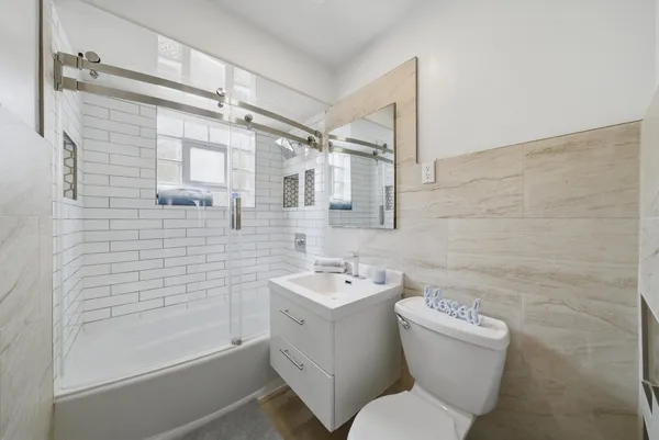 $449,900 | 3853 West 83rd Place, Chicago, IL 60652