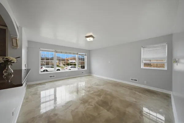 $449,900 | 3853 West 83rd Place, Chicago, IL 60652