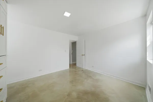 $449,900 | 3853 West 83rd Place, Chicago, IL 60652