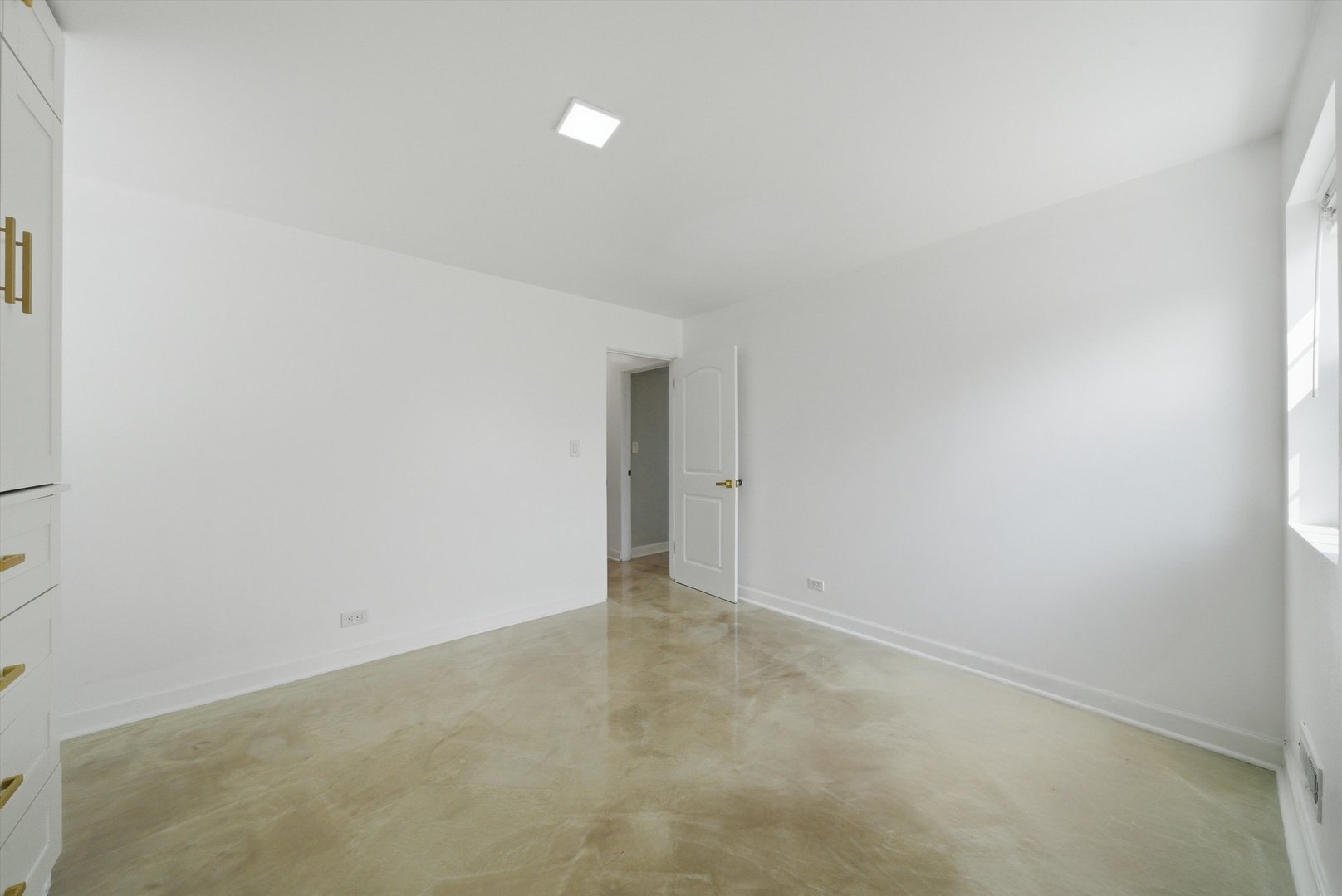 3853 West 83rd Place Chicago, IL 60652 - Photo 8 of 30 a view of an empty room