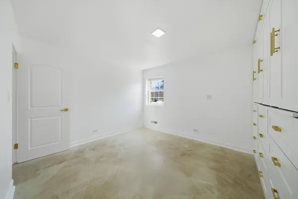$449,900 | 3853 West 83rd Place, Chicago, IL 60652