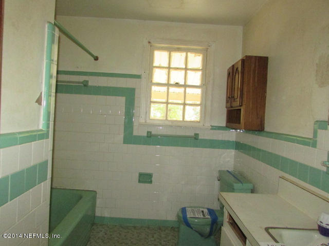 5837 Retha Road Jacksonville, FL 32254 - Photo 10 of 21 Bathroom