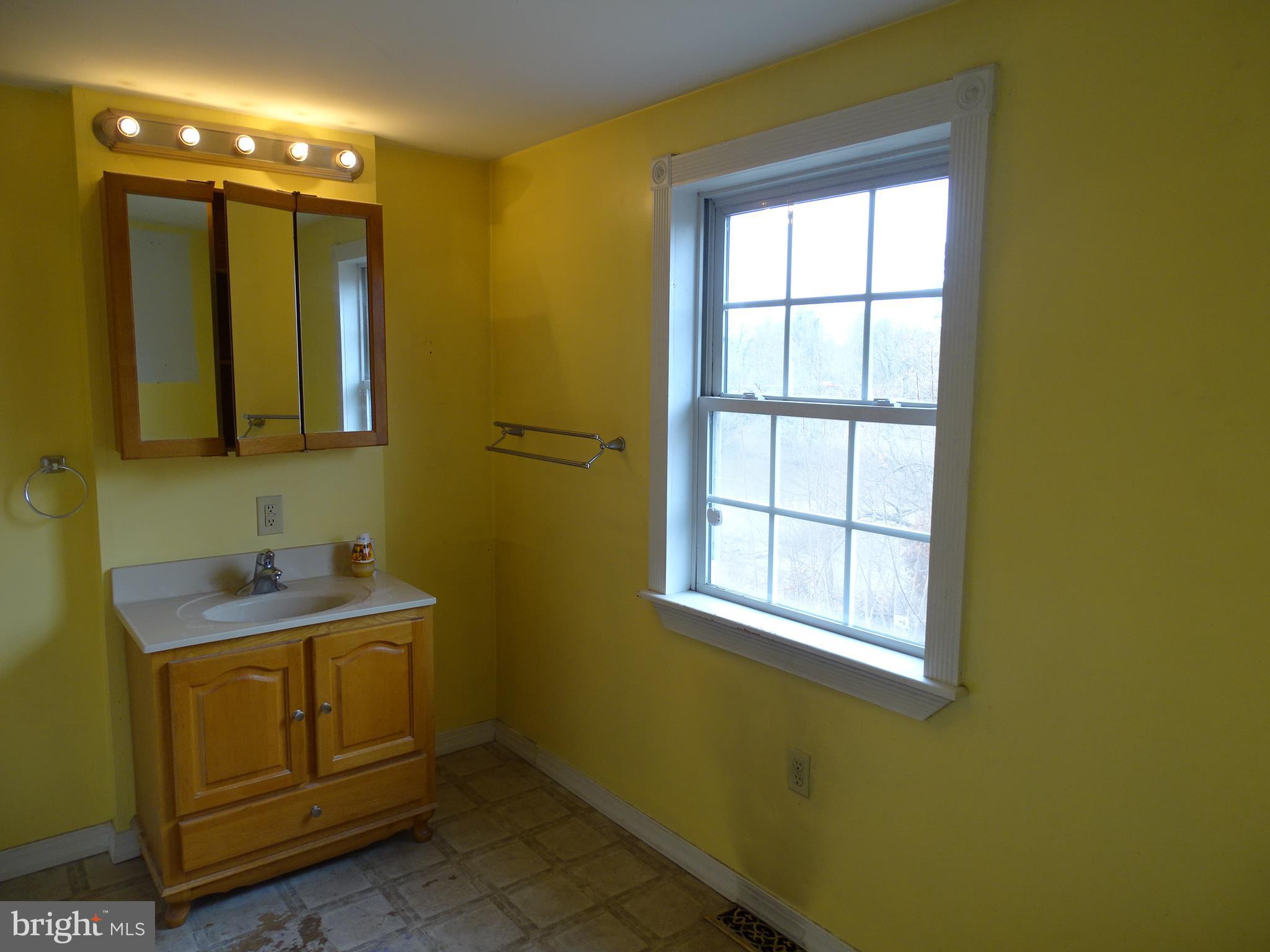 95 Creek Bottom Road Manchester, PA 17345 - Photo 16 of 29 Gallery Image 16
