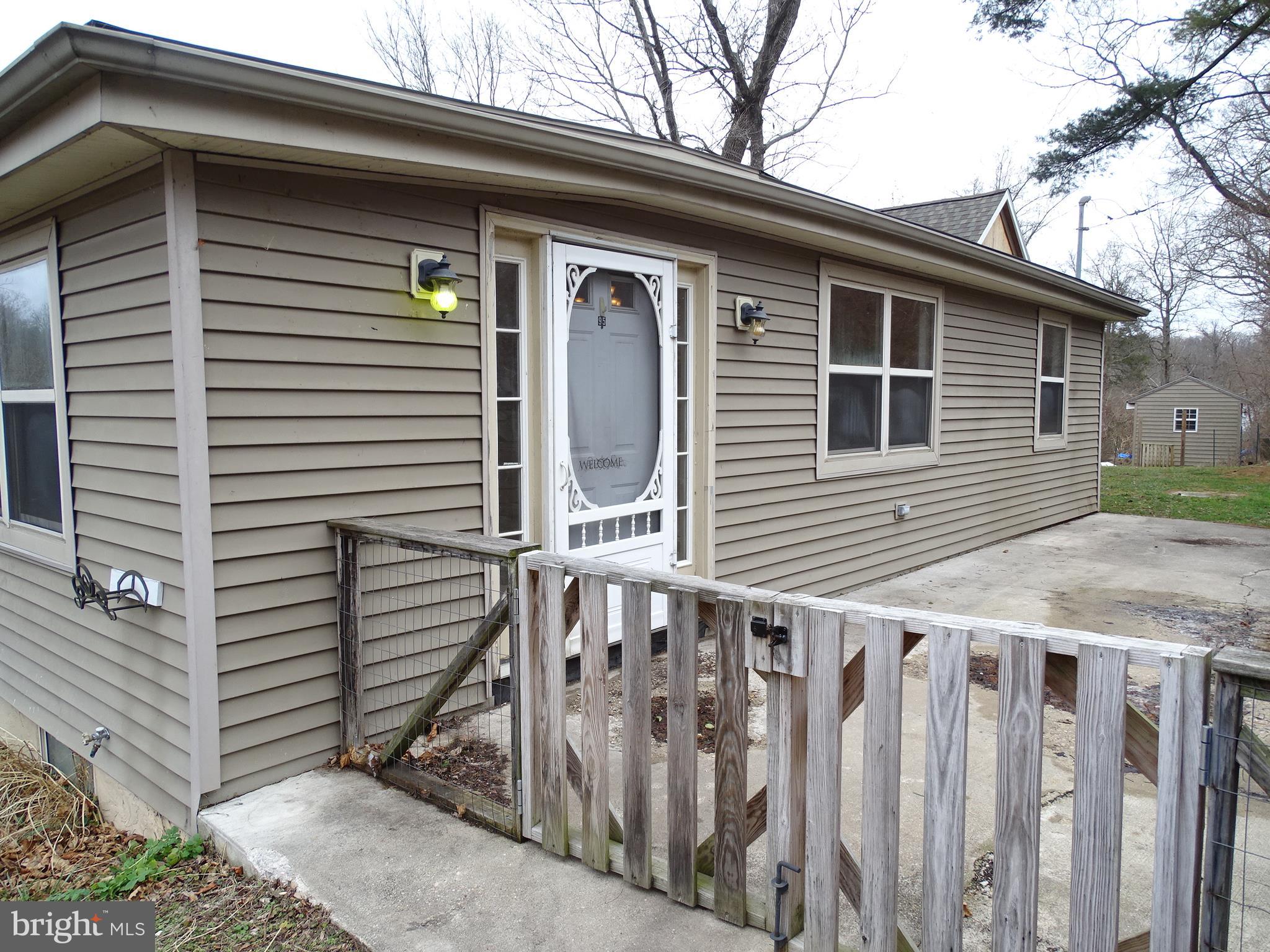 95 Creek Bottom Road Manchester, PA 17345 - Photo 3 of 29 Gallery Image 3