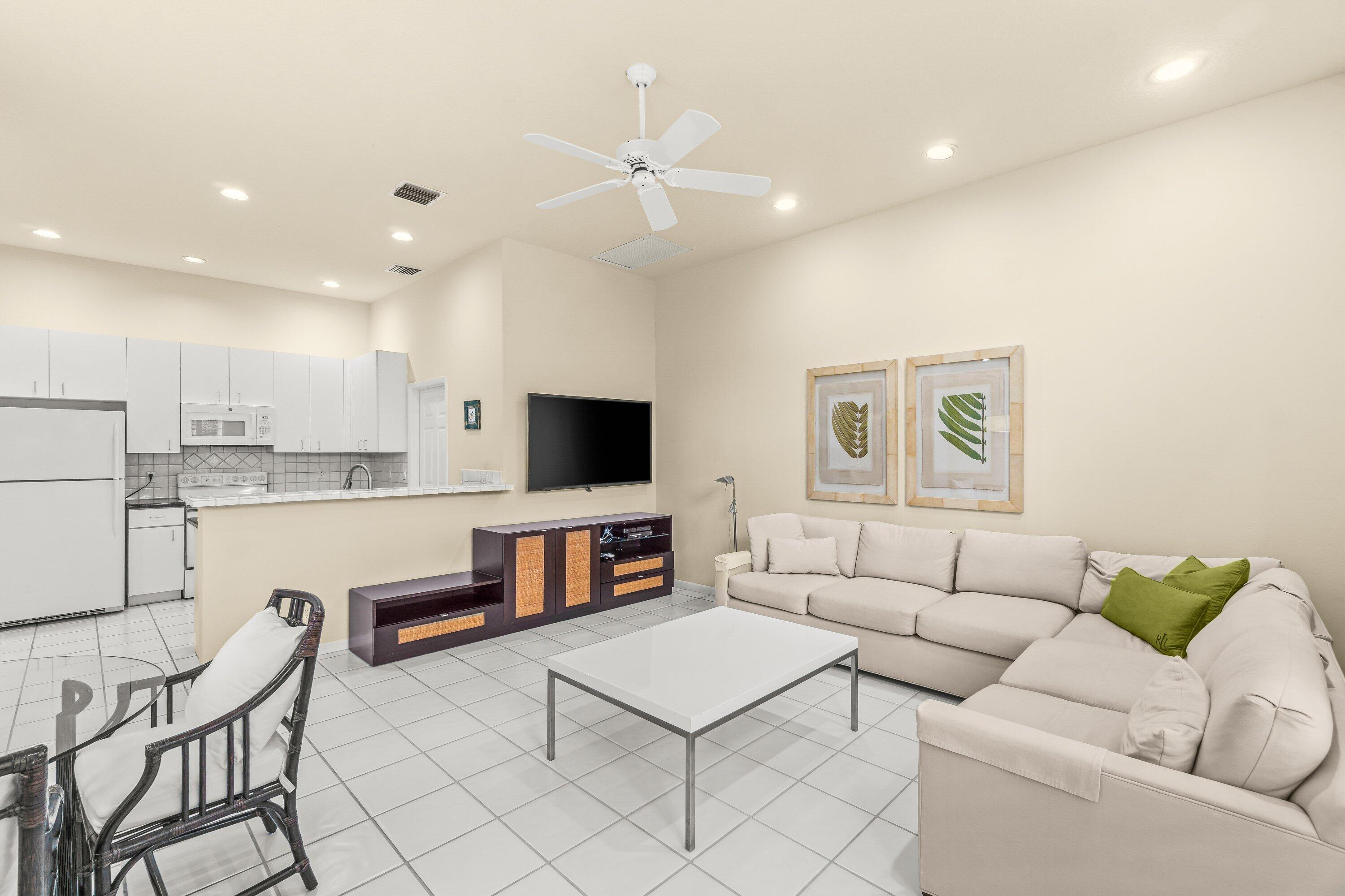 23298 Torre Circle Boca Raton, FL 33433 - Photo 17 of 35 019-23298TorreCircle-BocaRaton-FL-33433-