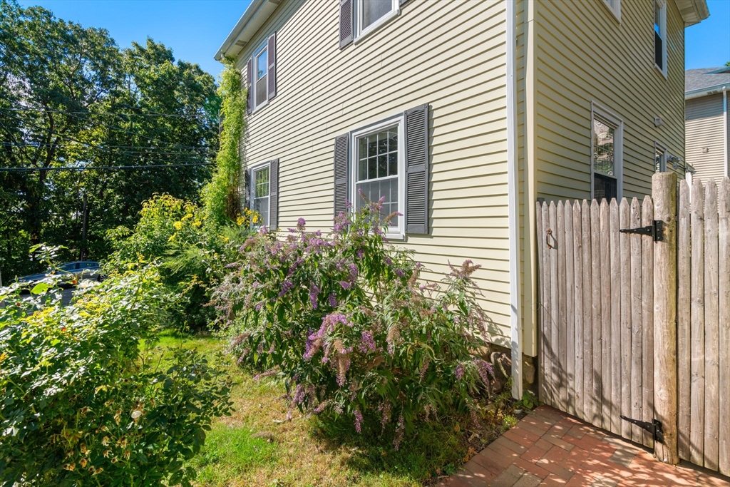 50 Elson Road Waltham, MA 02451 - Photo 36 of 36 Gallery Image 36