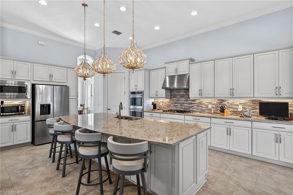 8667 Amour Court Naples, FL 34119 - Photo 10 of 47