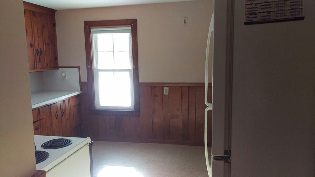 339 Abbe Road Enfield, CT 06082 - Photo 5 of 14 a bathroom with a bathtub and shower