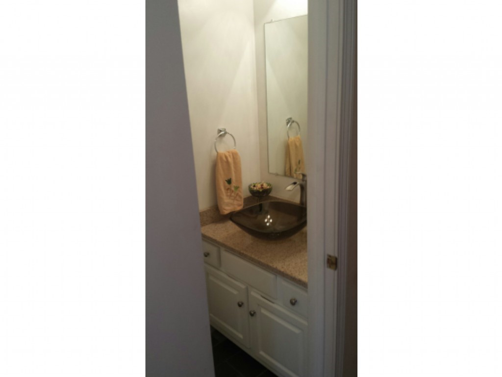 413 Locust Hill Road, Unit 413 Shelburne, VT 05482 - Photo 19 of 24 Gallery Image 19