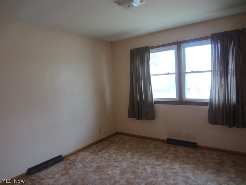 45080 Middle Ridge Road Amherst, OH 44001 - Photo 14 of 20