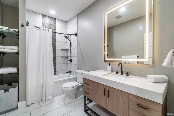 $1,200,000 | 520 Lavina Street, Fort Wayne, IN 46802