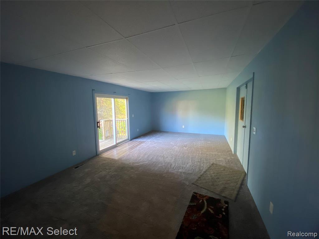 6169 Johnson Road Flushing, MI 48433 - Photo 8 of 28