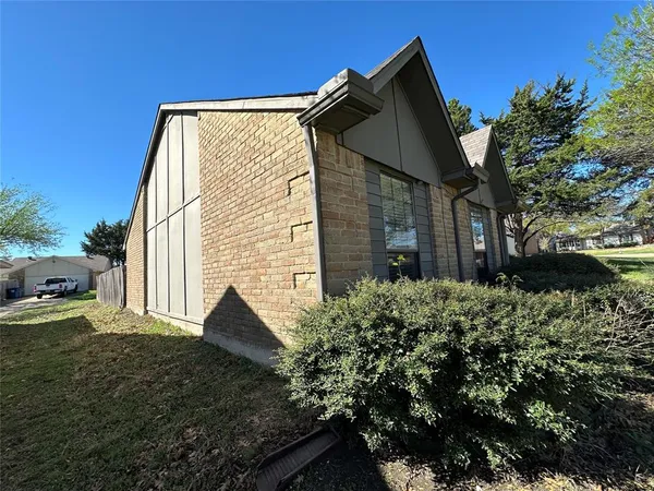 $1,750 | 506 Red Oak Drive, Allen, TX 75002