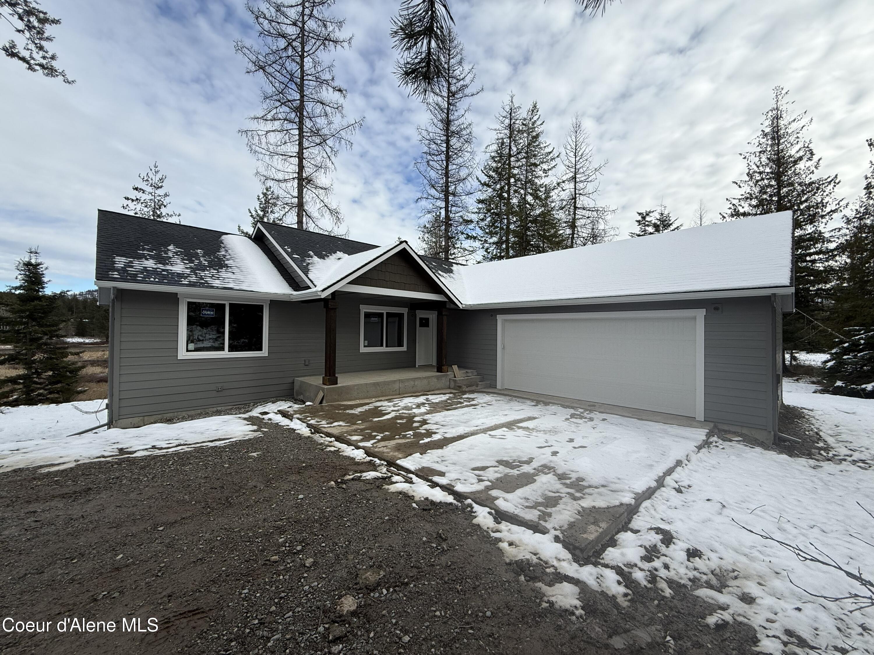 9490 Sunnyside Road Sandpoint, ID 83864 - Photo 1 of 12 Front
