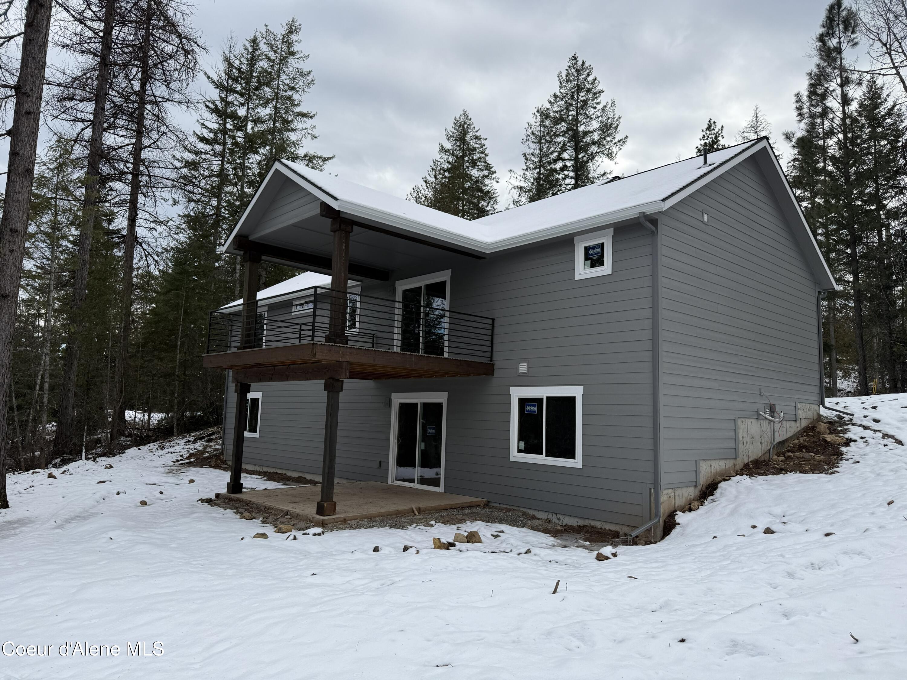 9490 Sunnyside Road Sandpoint, ID 83864 - Photo 2 of 12 Rear