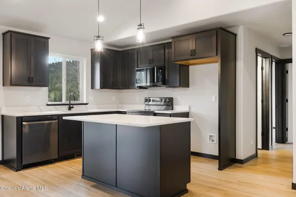 $699,000 | 9490 Sunnyside Road, Sandpoint, ID 83864