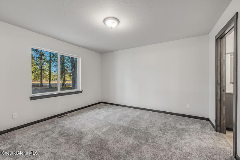 9490 Sunnyside Road Sandpoint, ID 83864 - Photo 6 of 14 9490 Sunnyside Rd 5