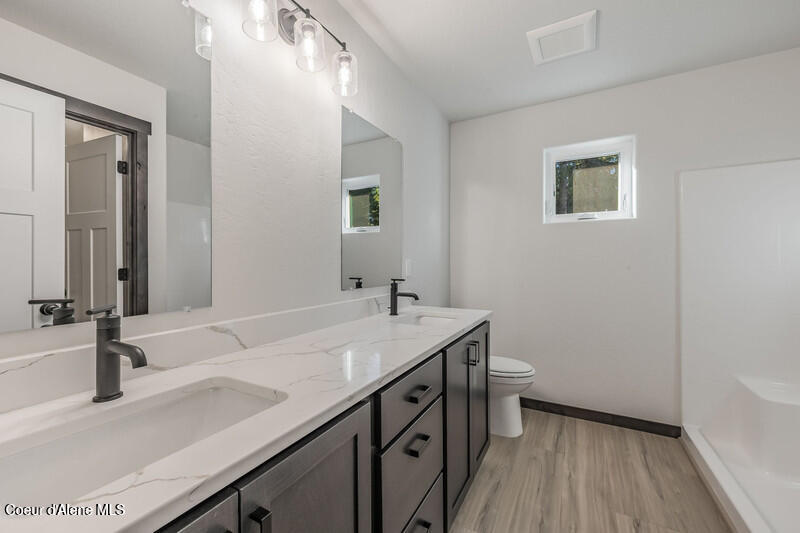 9490 Sunnyside Road Sandpoint, ID 83864 - Photo 7 of 14 9490 Sunnyside Rd 6