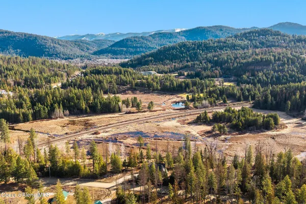 $699,000 | 9490 Sunnyside Road, Sandpoint, ID 83864