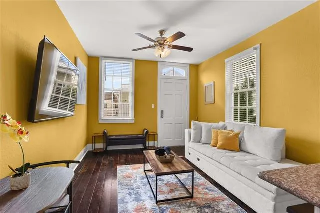 $2,100 | 3425 Dauphine Street, New Orleans, LA 70117