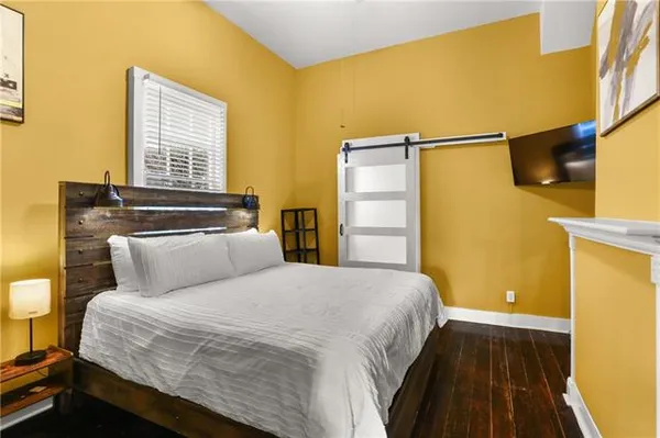 $2,000 | 3425 Dauphine Street, New Orleans, LA 70117