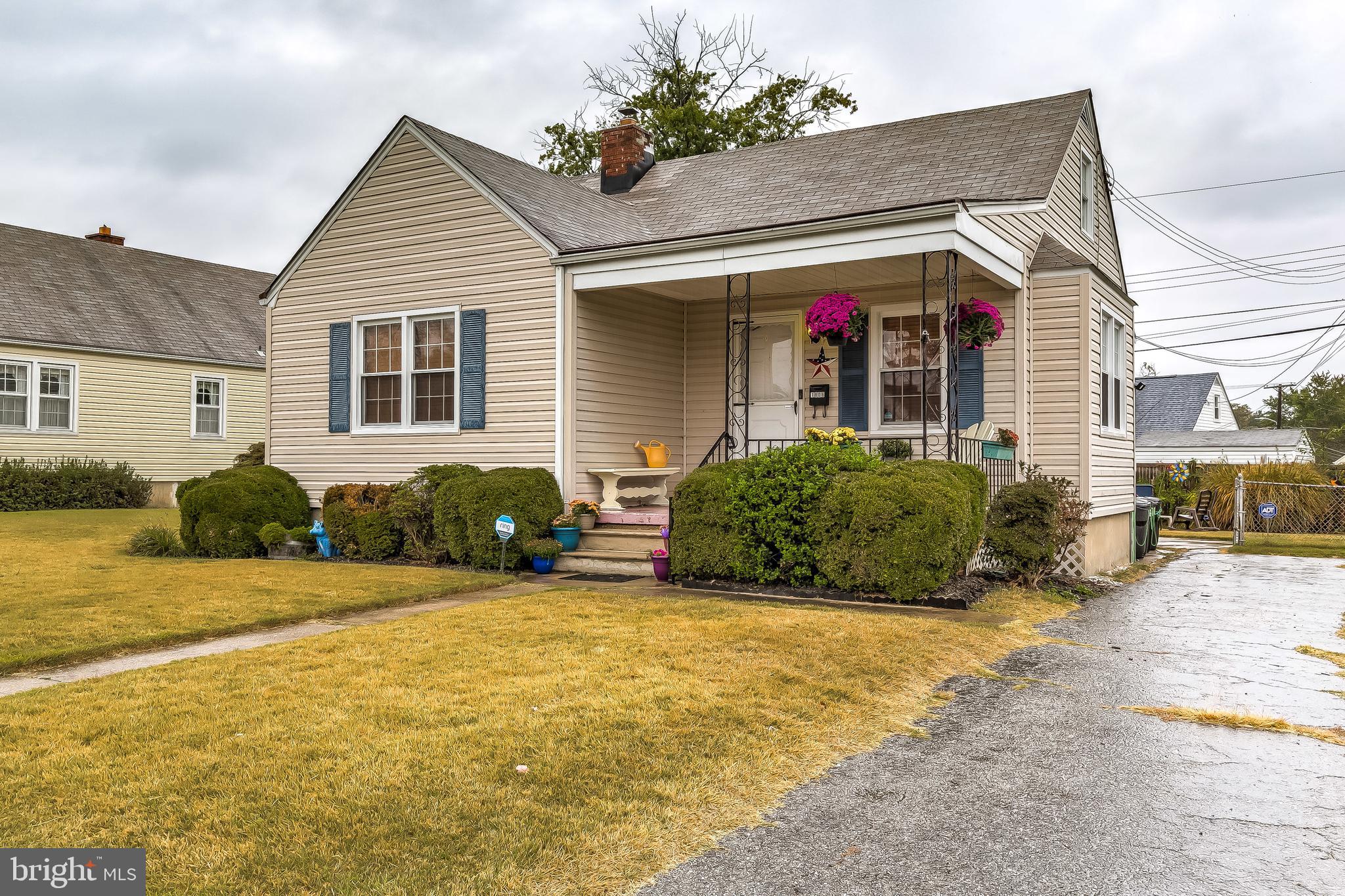 1806 Forrest Road Baltimore, MD 21234 - Photo 3 of 18