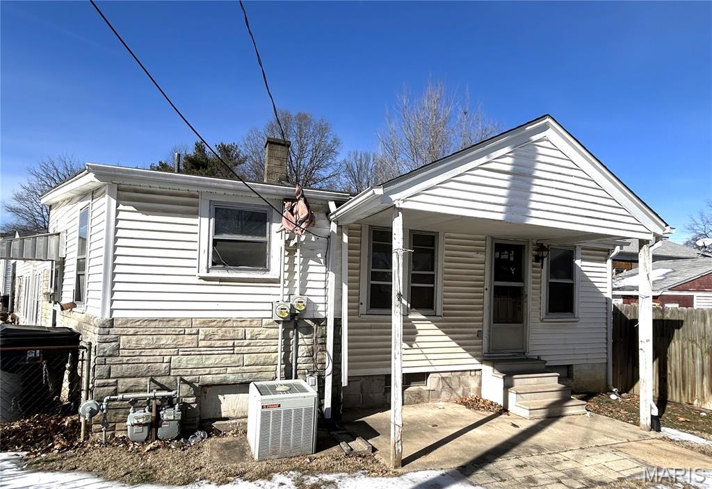 411 South 8th Street Belleville, IL 62220 - Photo 3 of 4