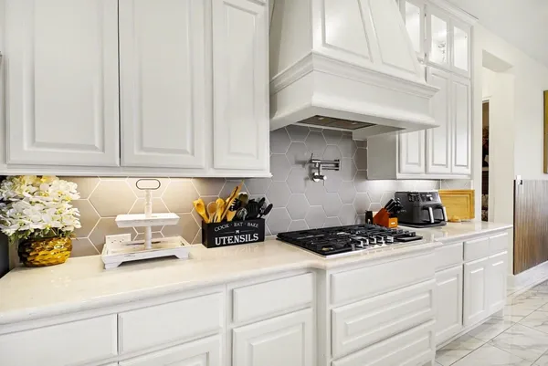 $1,200,000 | 9911 Crescent Wood Drive, Missouri City, TX 77459