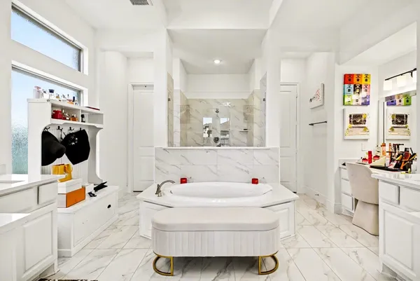 $1,200,000 | 9911 Crescent Wood Drive, Missouri City, TX 77459