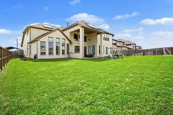 $1,200,000 | 9911 Crescent Wood Drive, Missouri City, TX 77459